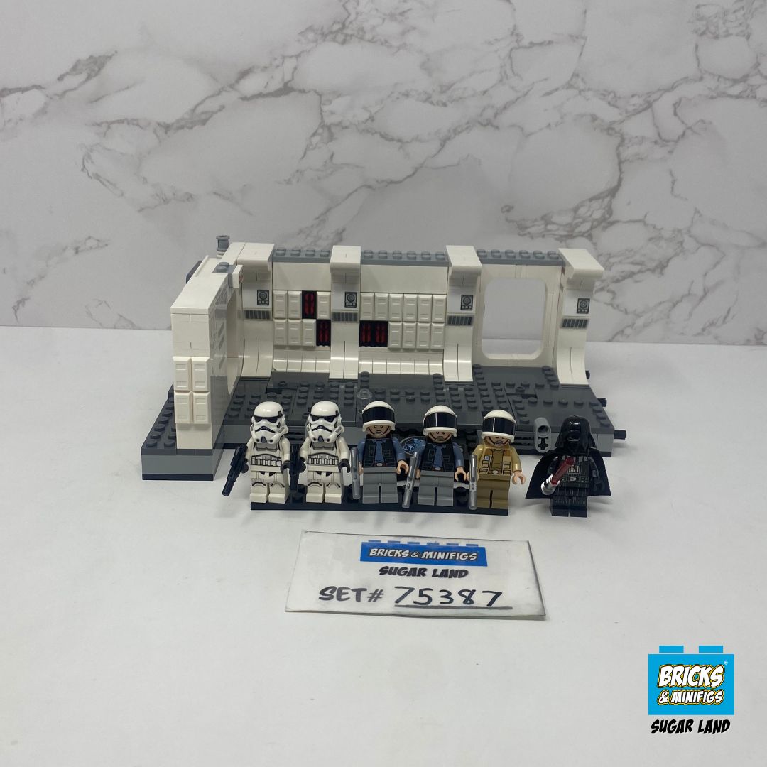 75387 - Boarding the Tantive IV (U1)