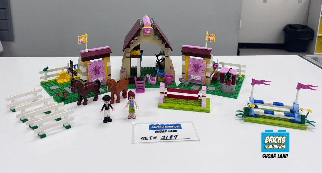 3189 - Heartlake Stables (U)