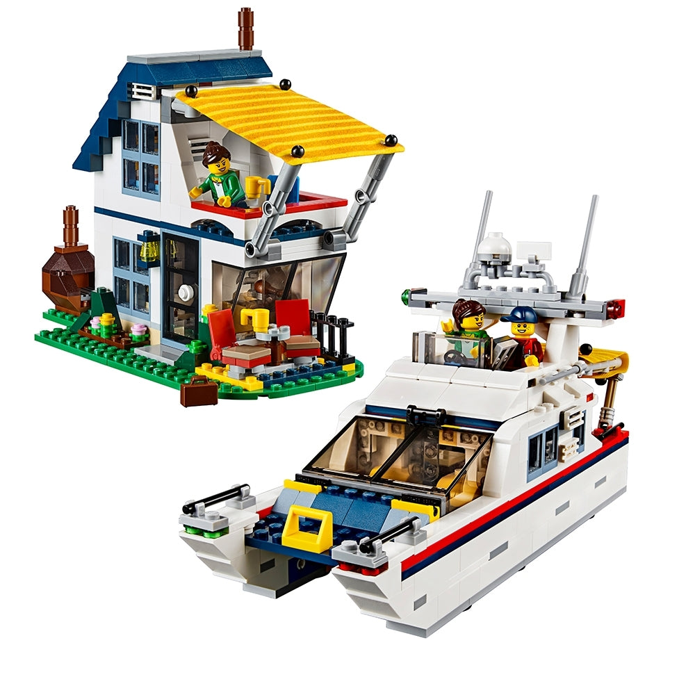 31052 - Vacation Getaways (R, C)