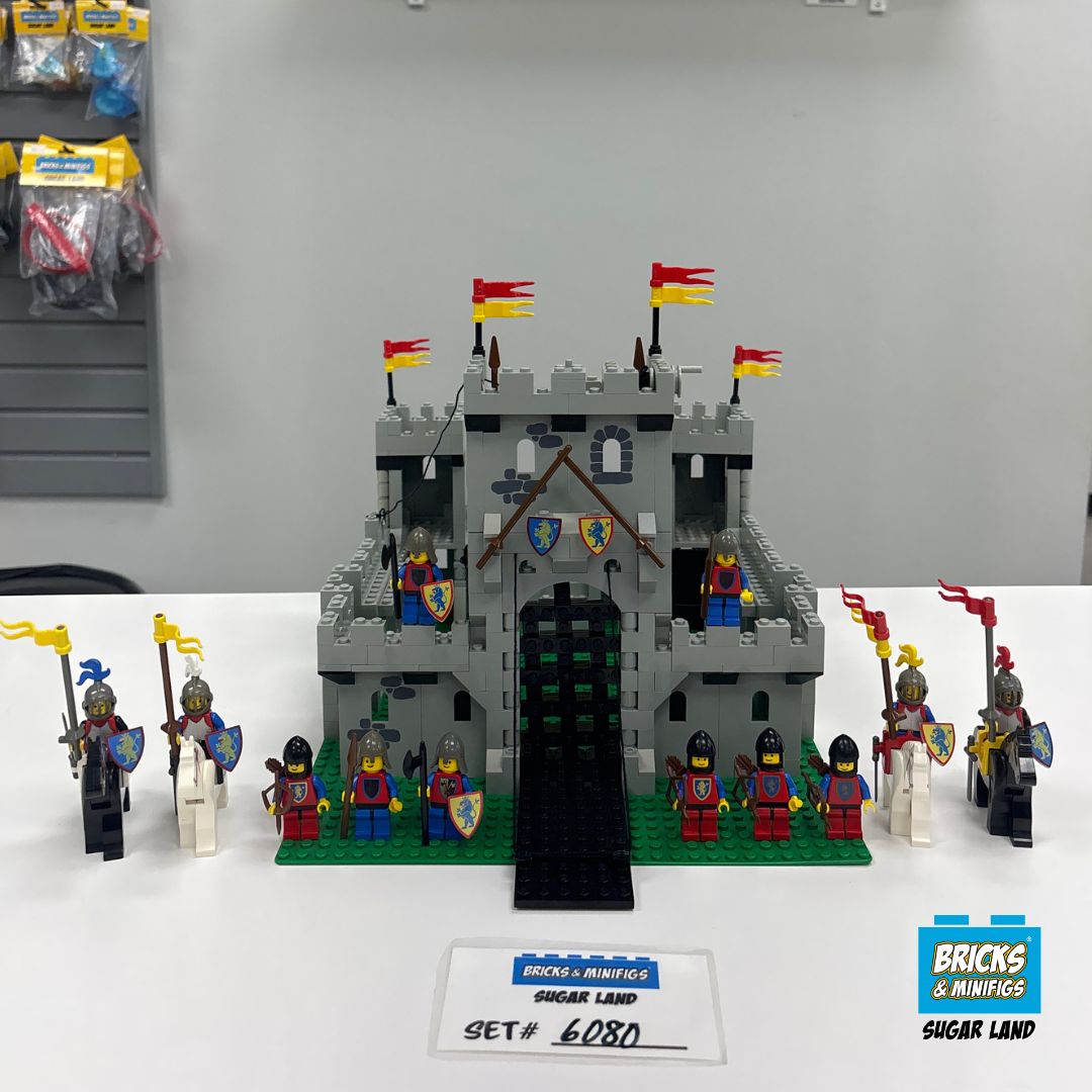 6080 - King's Castle (U)