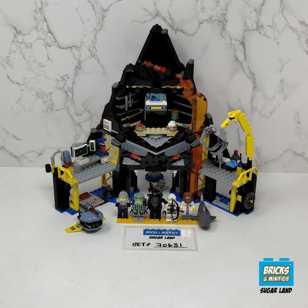 70631 - Garmadon's Volcano Lair (U)