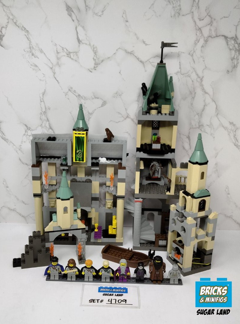4709 - Hogwarts Castle (U)