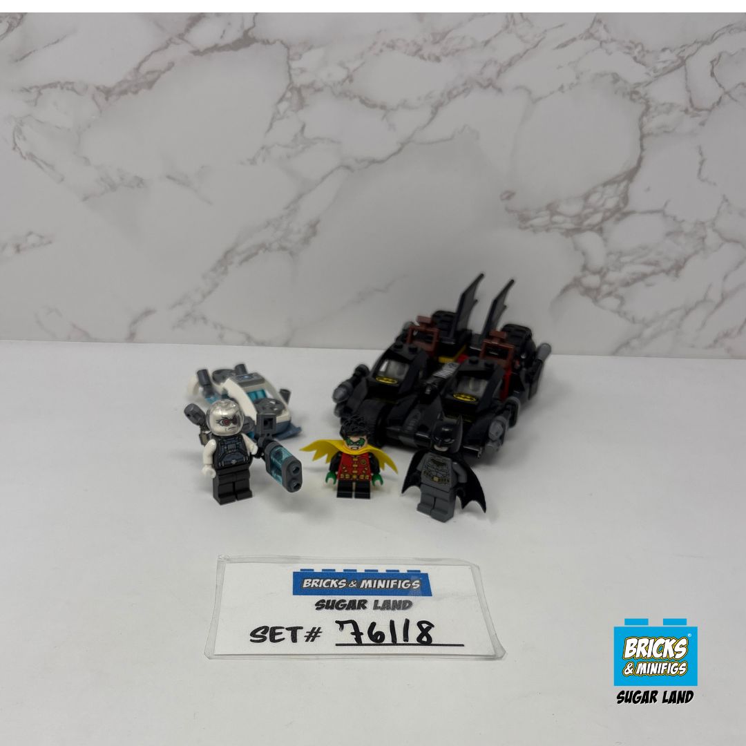 76118 - Mr. Freeze Batcycle Battle (U)
