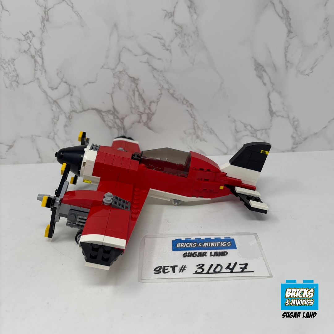 31047 - Propeller Plane (U)