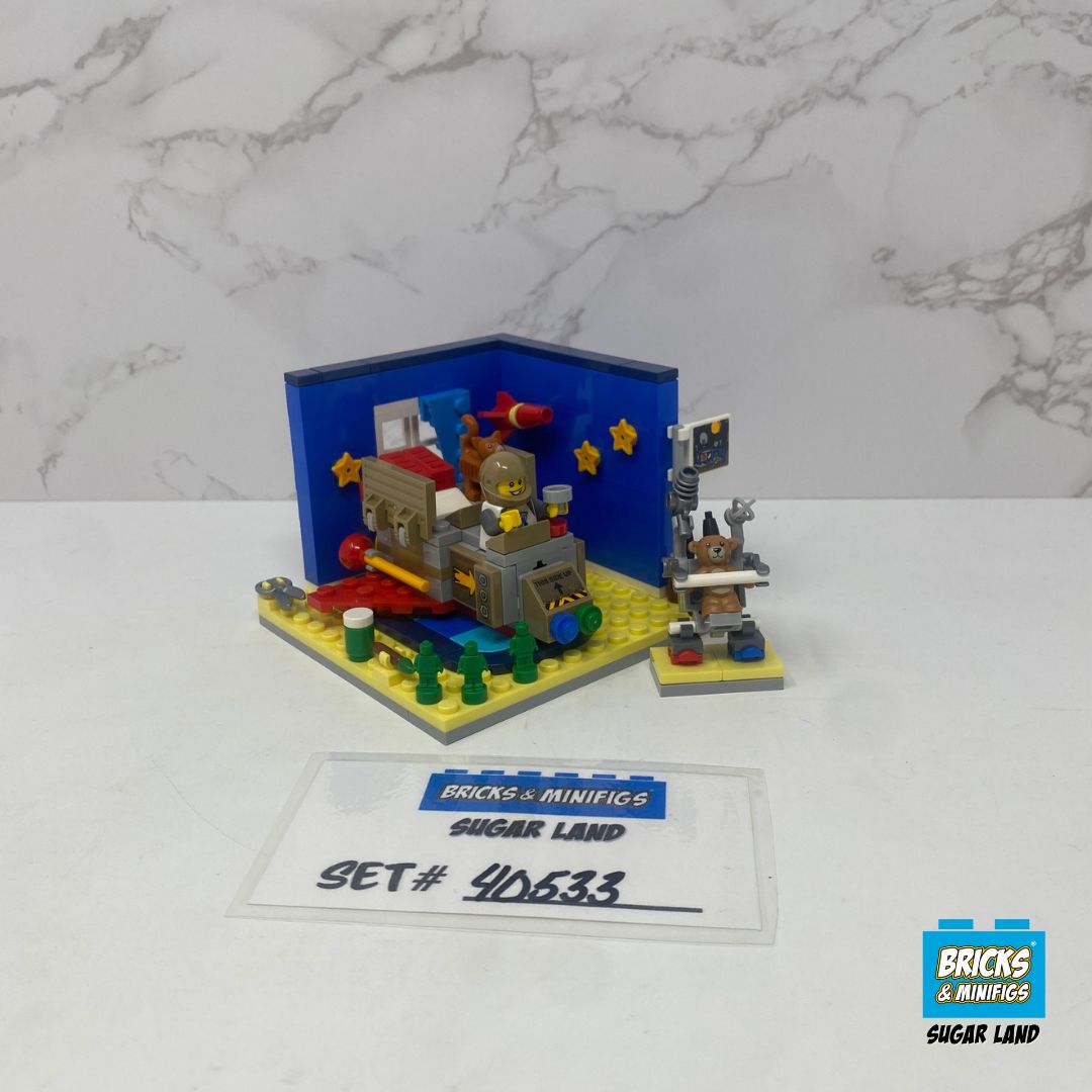 40533 - Cosmic Cardboard Adventures (U)