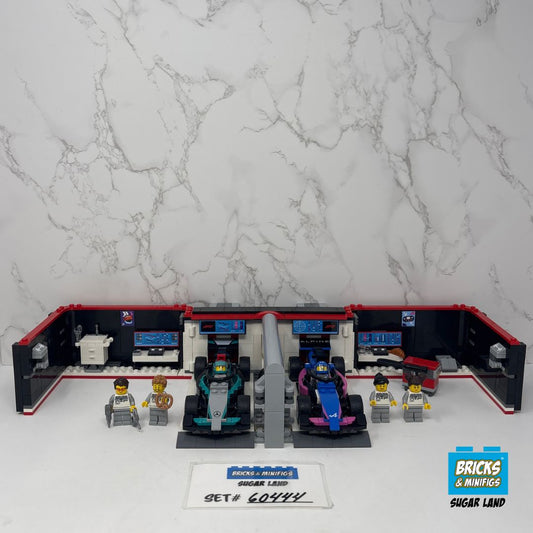 60444 - F1 Garage & Mercedes-AMG & Alpine Cars (U)