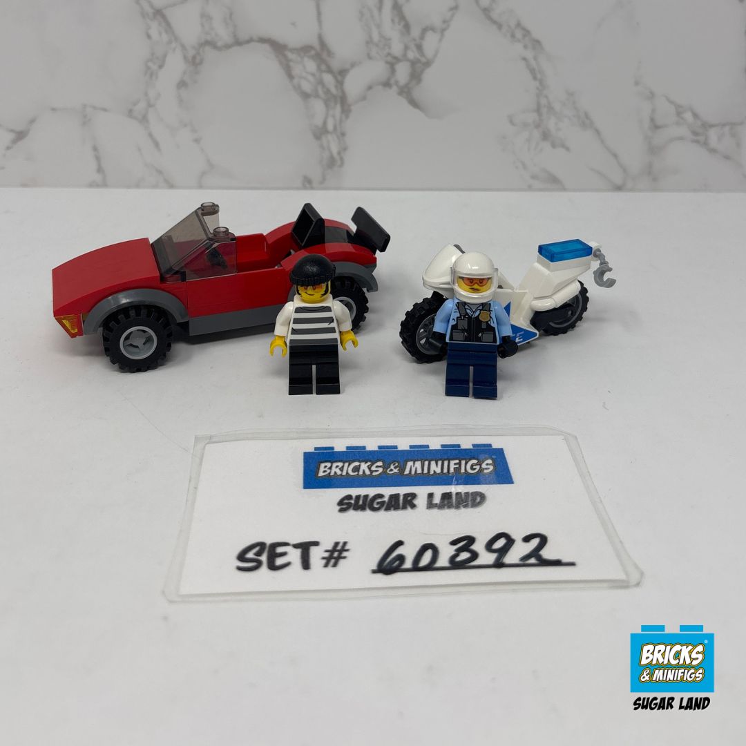 60392 - Police Bike Car Chase (U)