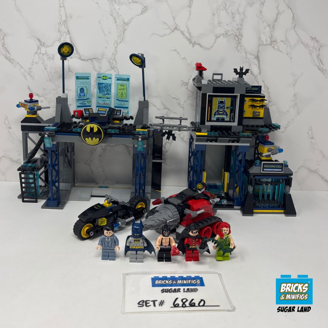 6860 - The Batcave (U)