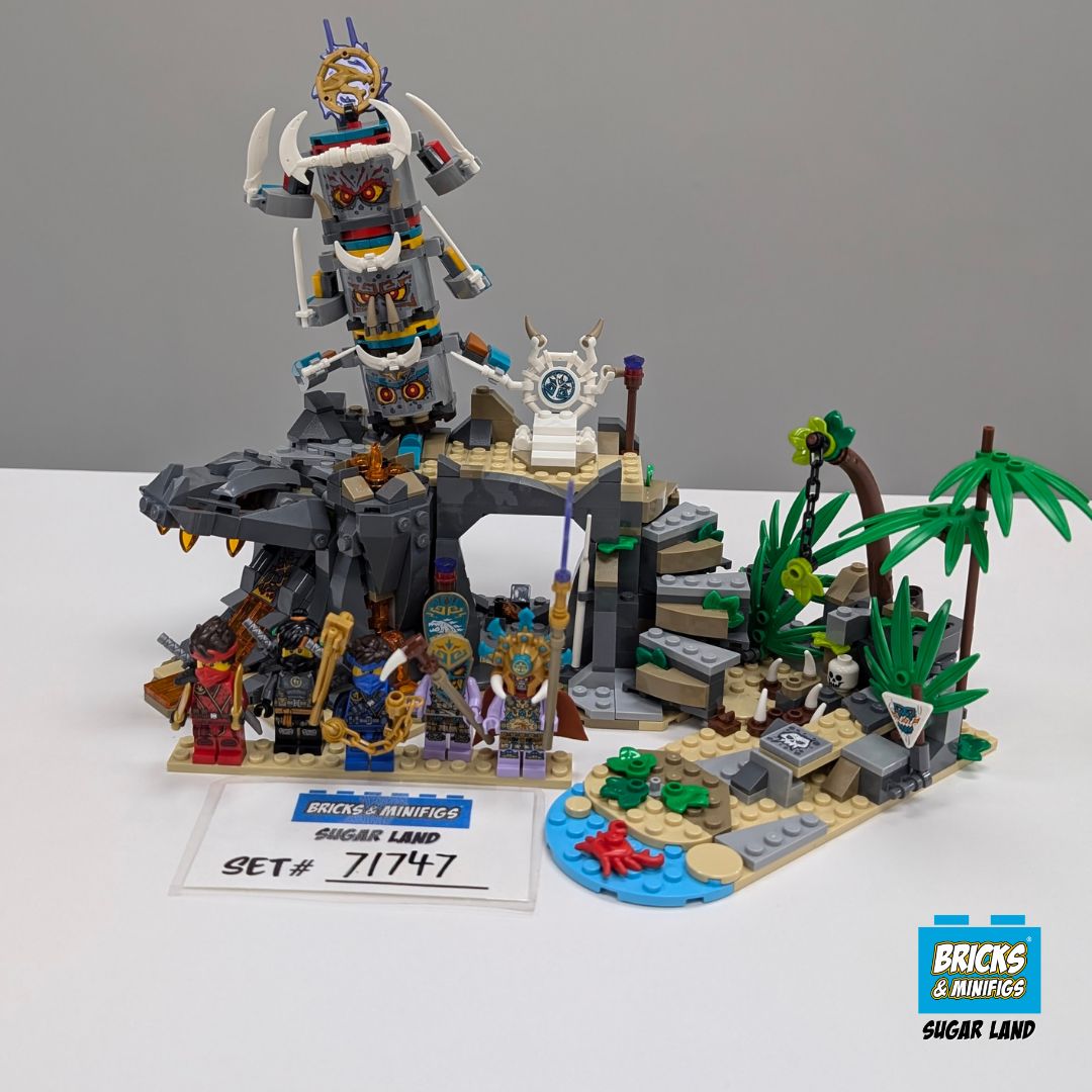 71747 - The Keepers' Village (U)