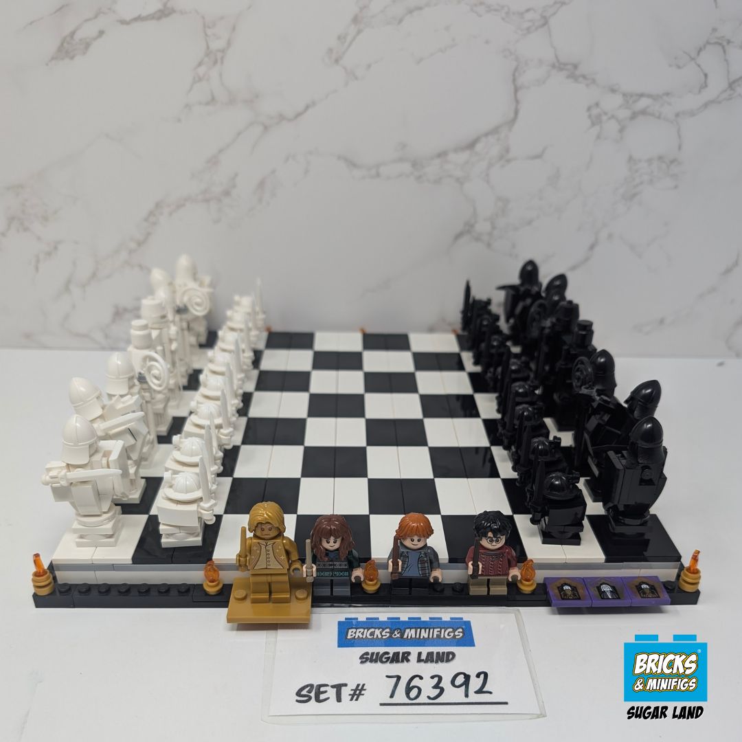 76392 - Hogwarts Wizard’s Chess (U)
