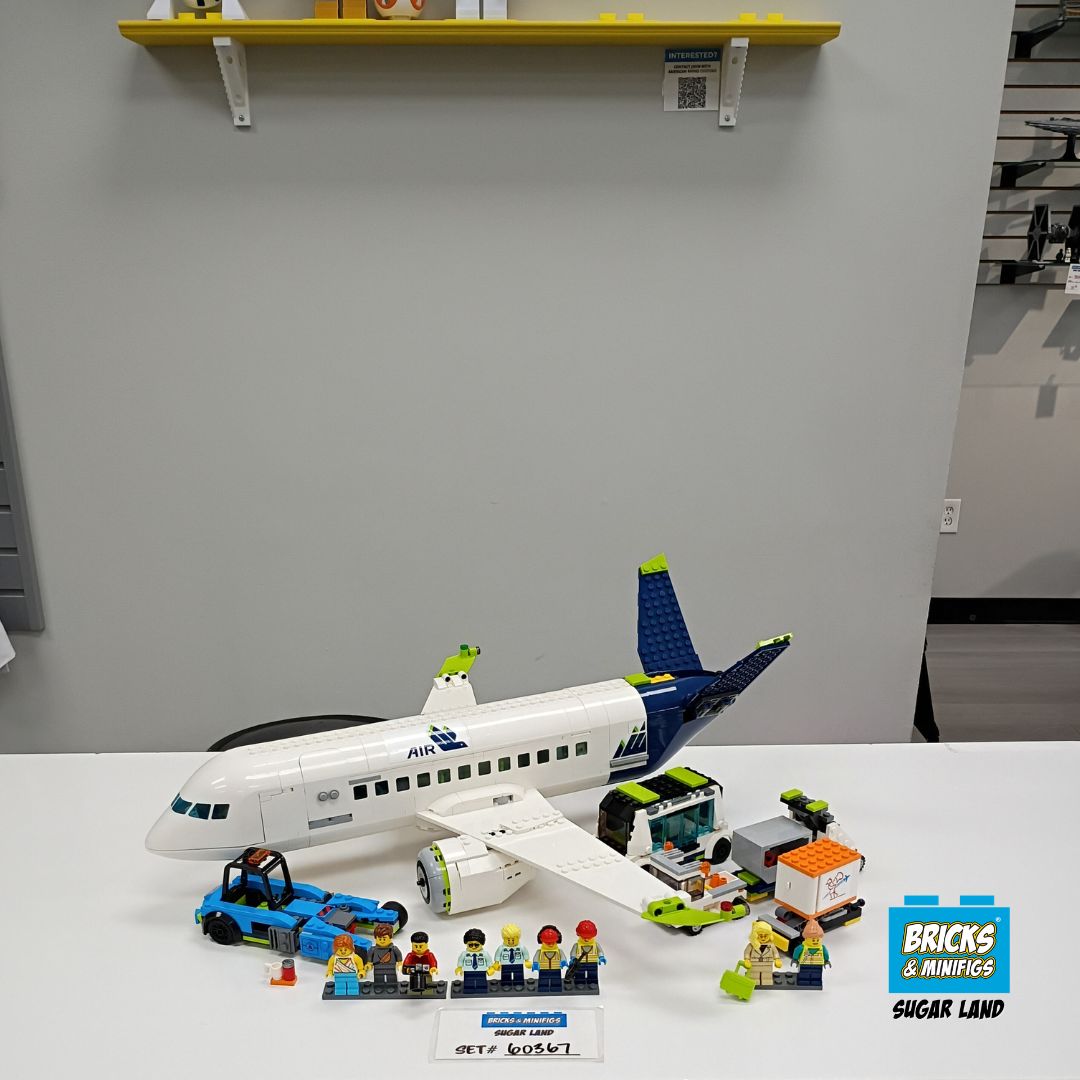 60367 - Passenger Airplane (U)