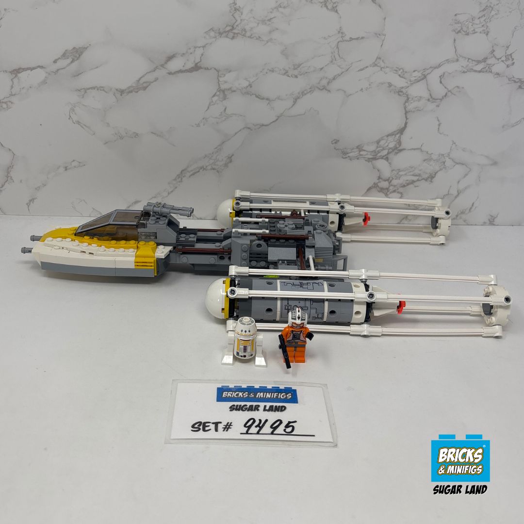 9495 - Gold Leader's Y-wing Starfighter (U1)