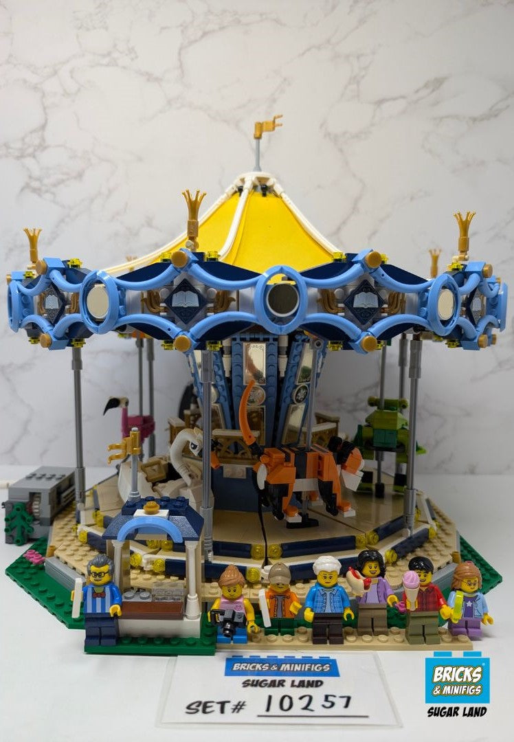 10257 - Carousel (U)