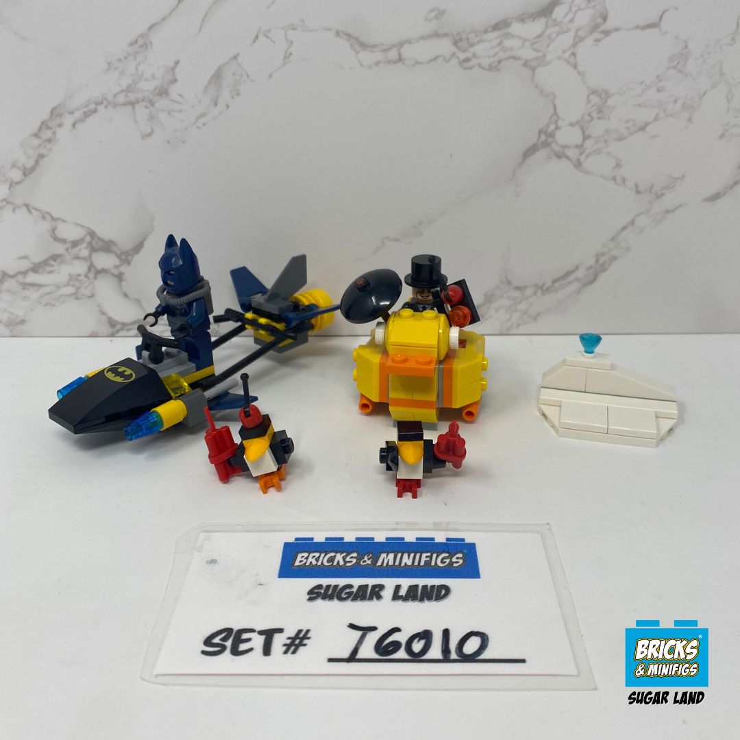 76010 - The Penguin Face Off (U)