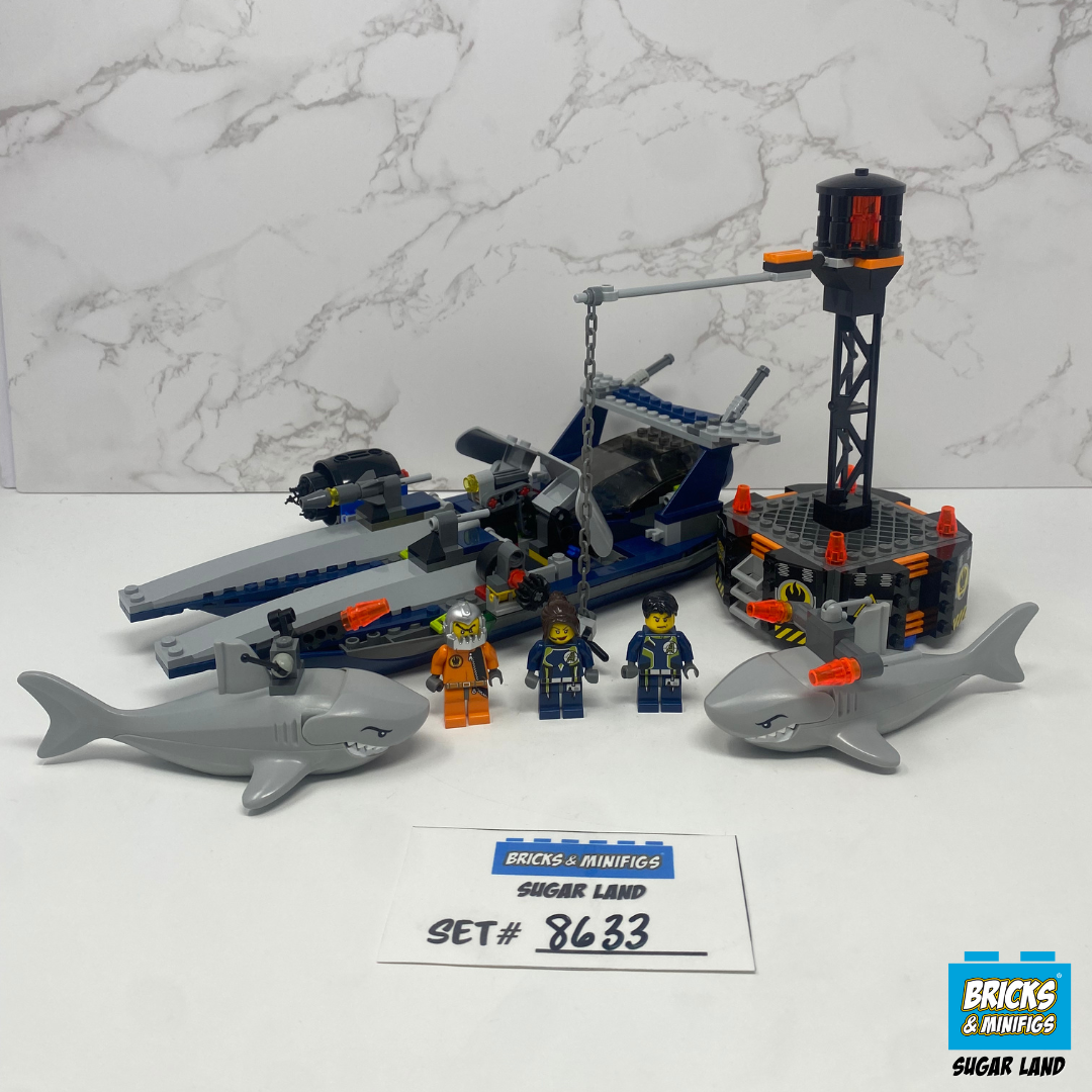 Lego agents speedboat rescue sales