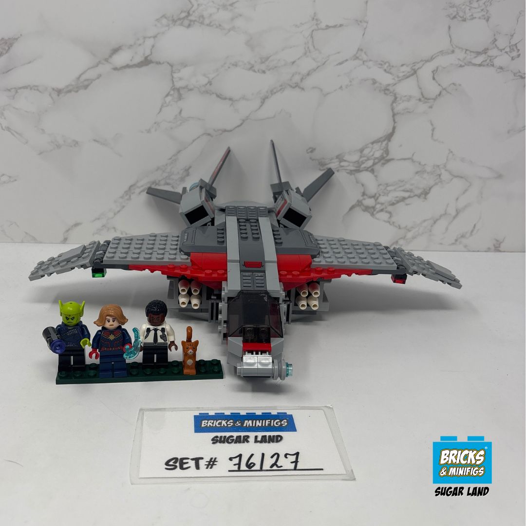 76127 - Captain Marvel and The Skrull Attack (U1)