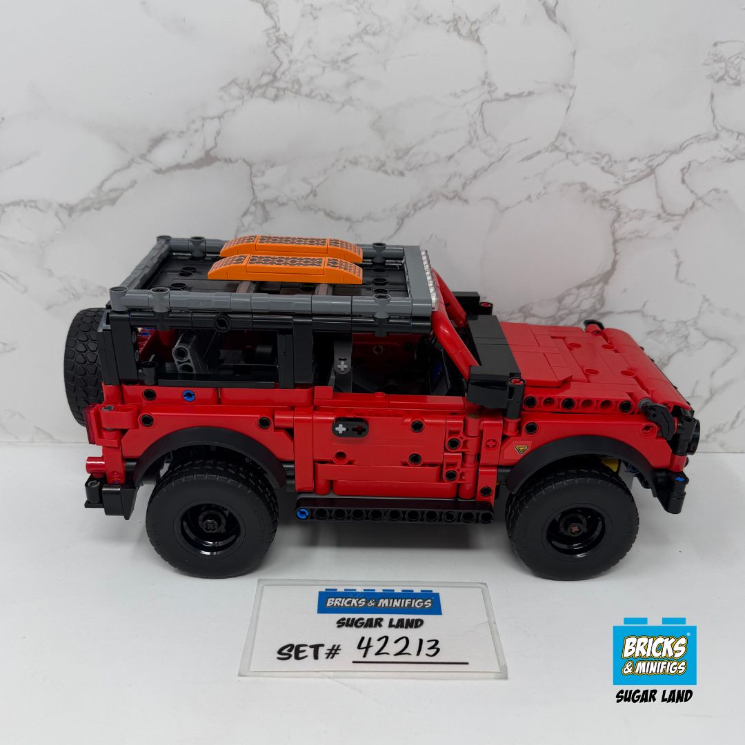 42213 - Ford Bronco SUV (U)