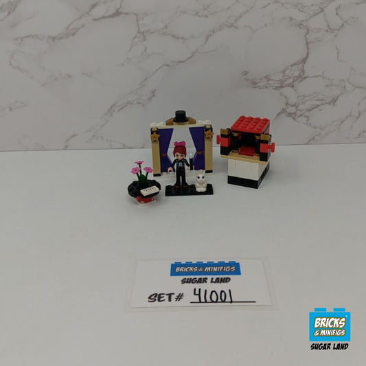 41001 - Mia's Magic Tricks (U)