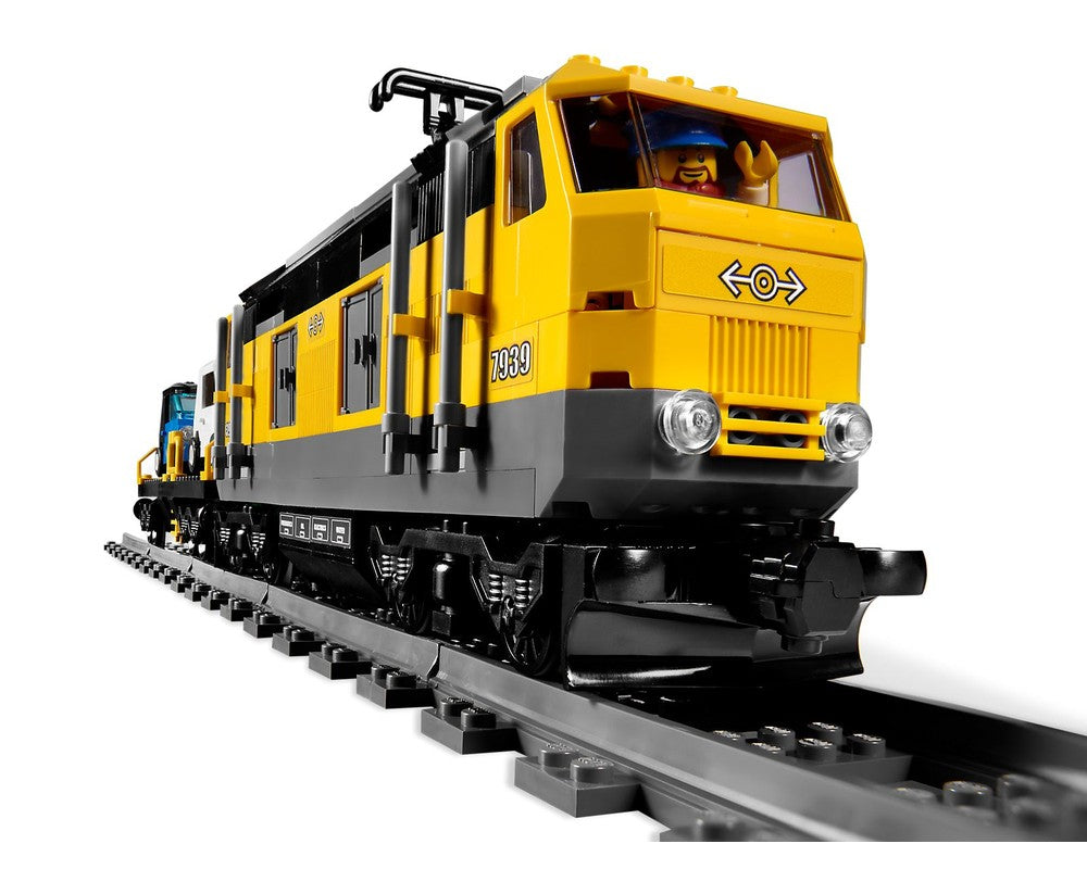 7939 - Cargo Train (R)