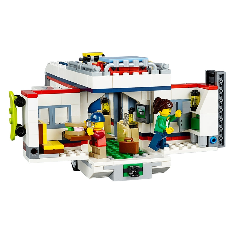 31052 - Vacation Getaways (R, C)