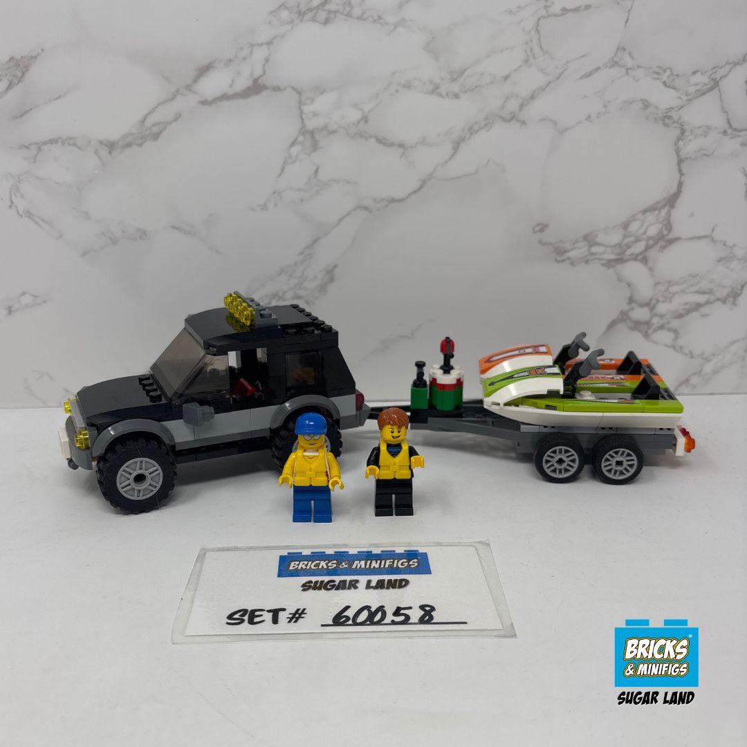 60058 - SUV with Watercraft (U)