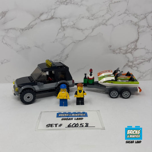 60058 - SUV with Watercraft (U)