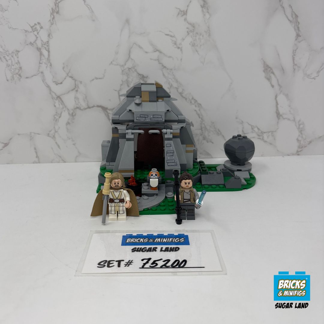 75200 - Ahch-To Island Training (U)