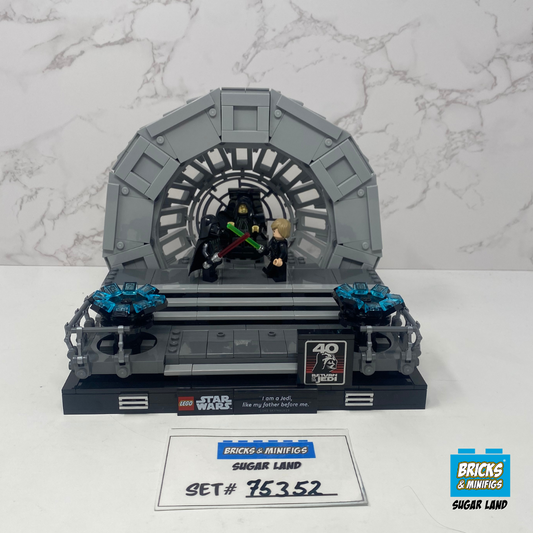 75352 - Emperor's Throne Room Diorama (U)