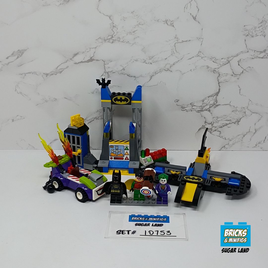10753 - The Joker Batcave Attack (U)