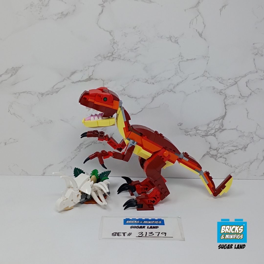 31379 - Fierce Dinosaur (U)