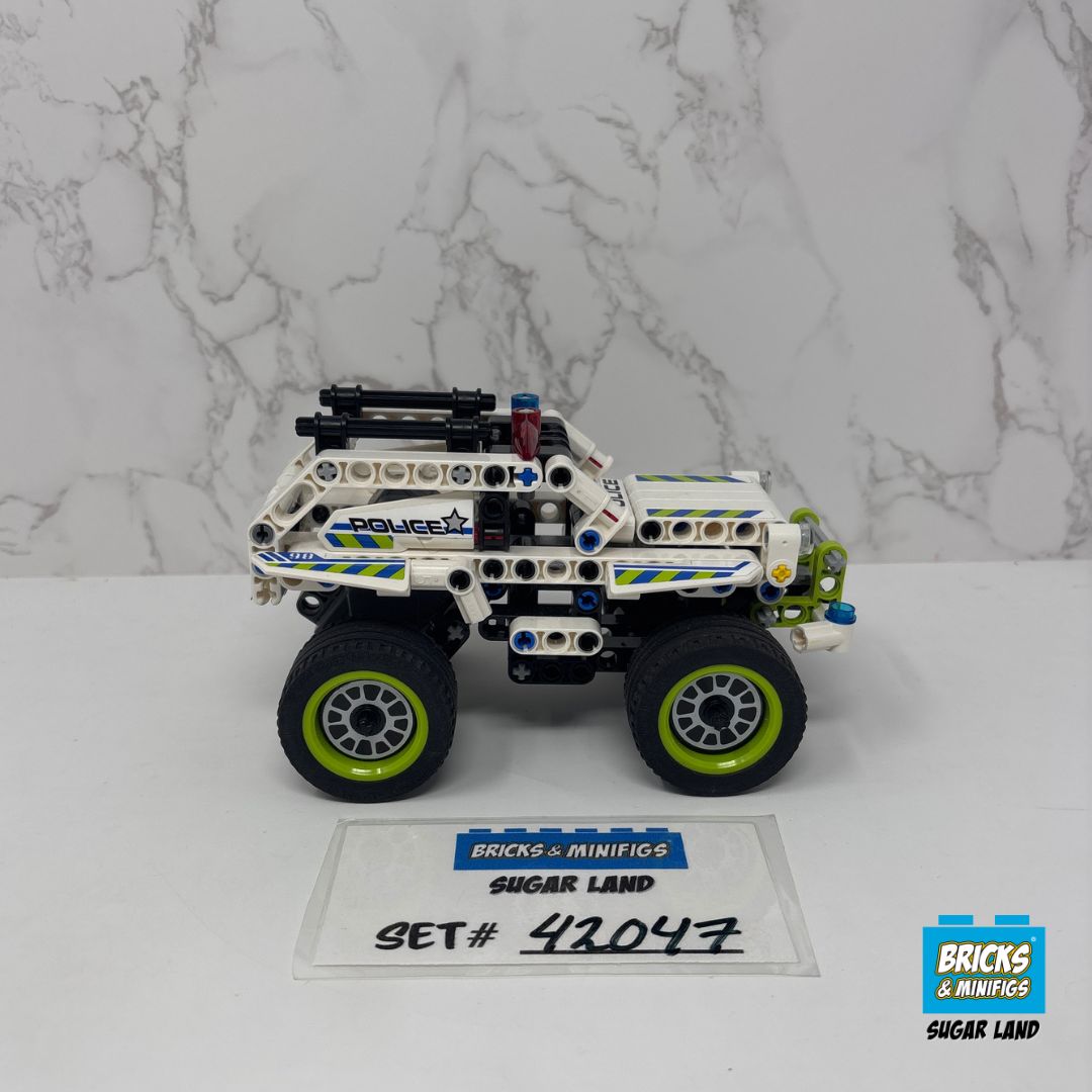 42047 - Police Interceptor (U)