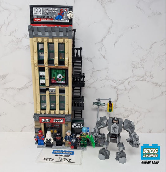 76342 - Spider-Man vs. Mysterio: The Daily Bugle (U)