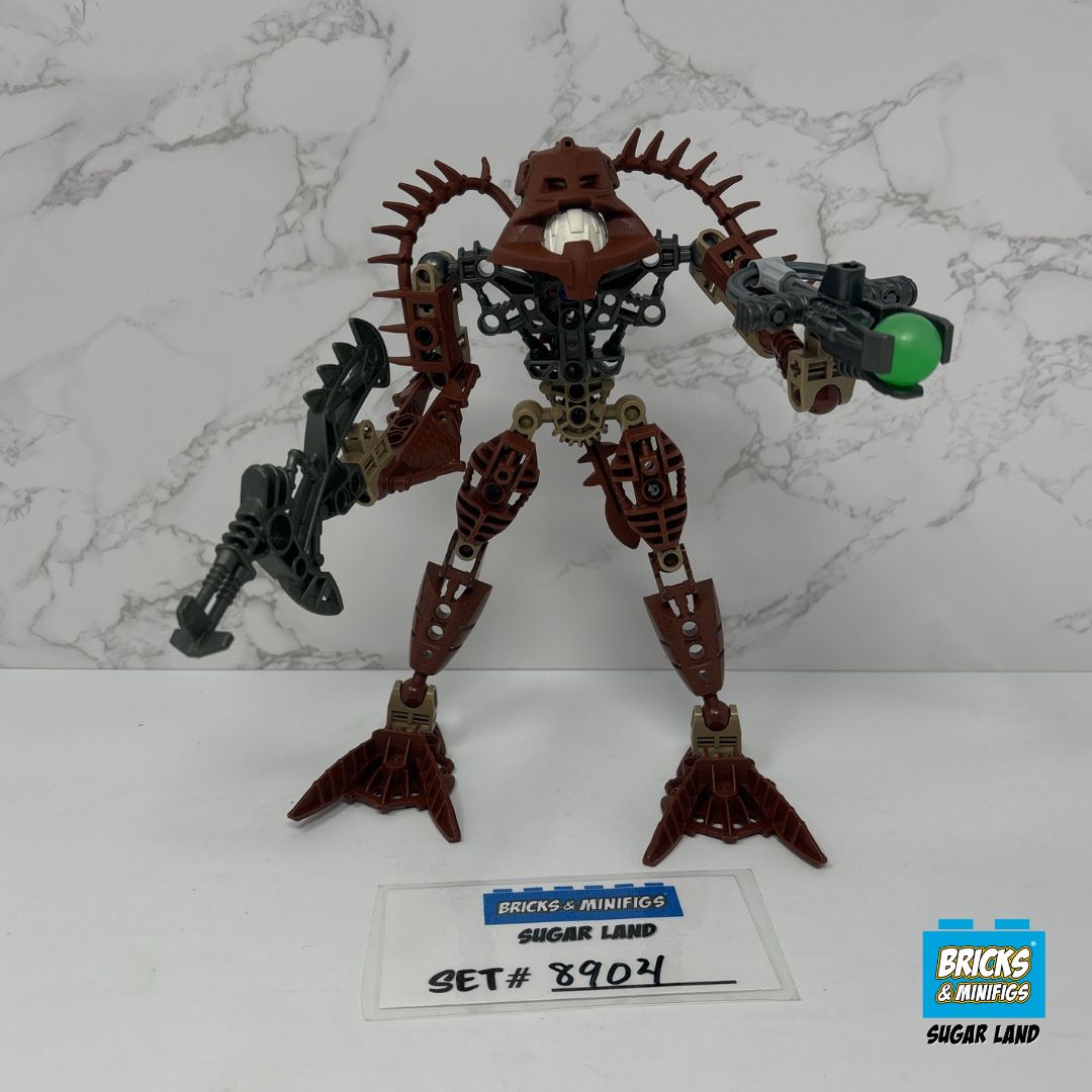 8904 - Avak (U)