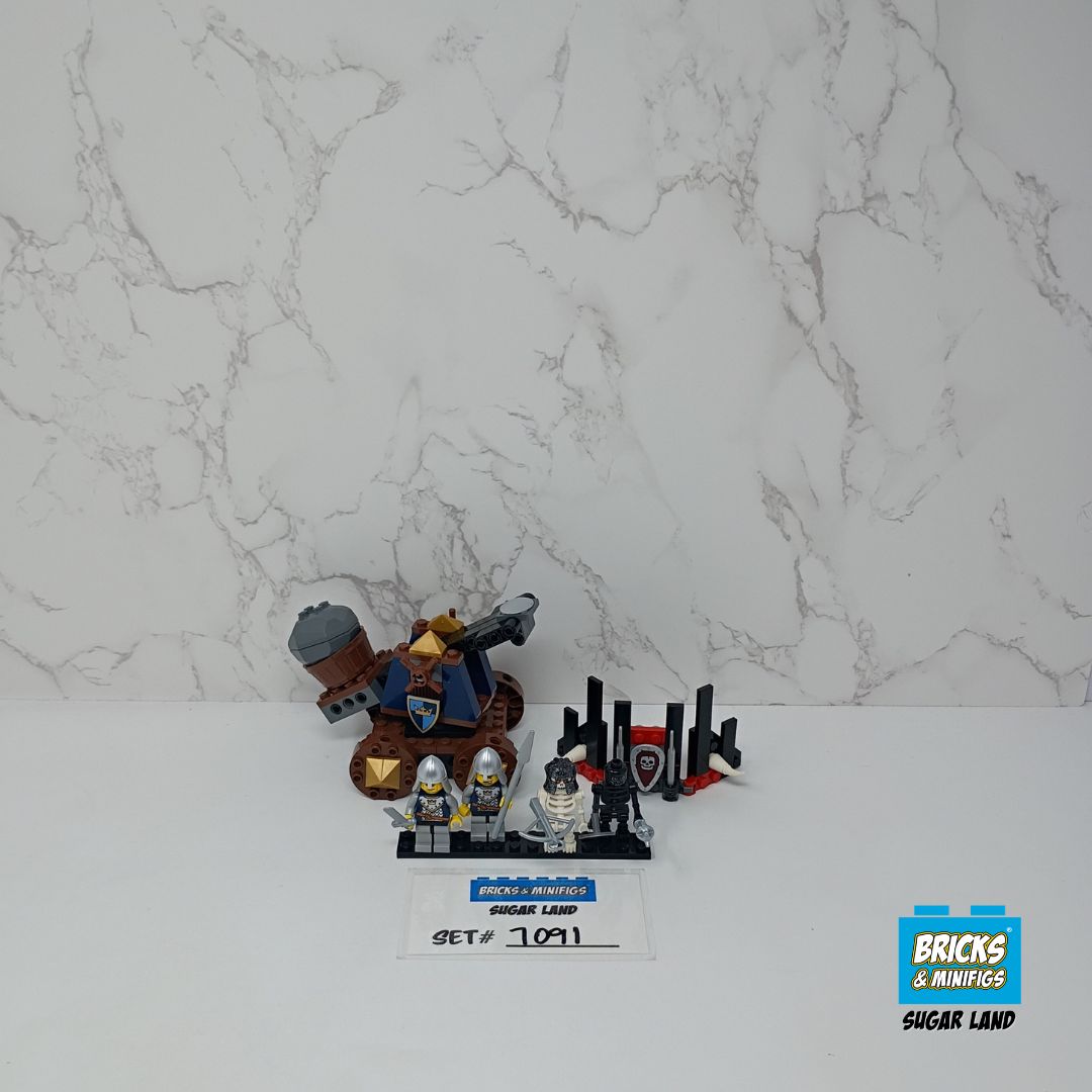 7091 - Knights' Catapult Defense (U)