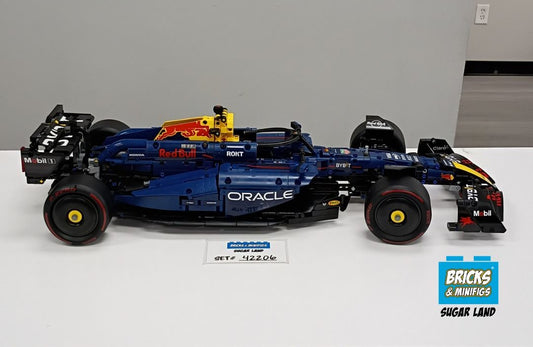 42206 - Oracle Red Bull Racing RB20 F1 Car (U)