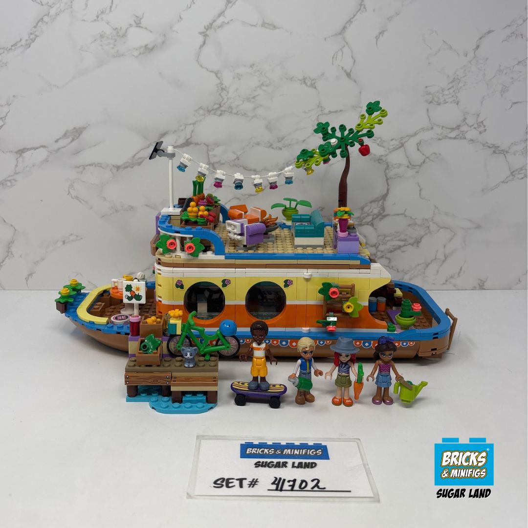 41702 - Canal Houseboat (U)