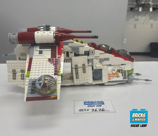 7676 - Republic Attack Gunship (U2)