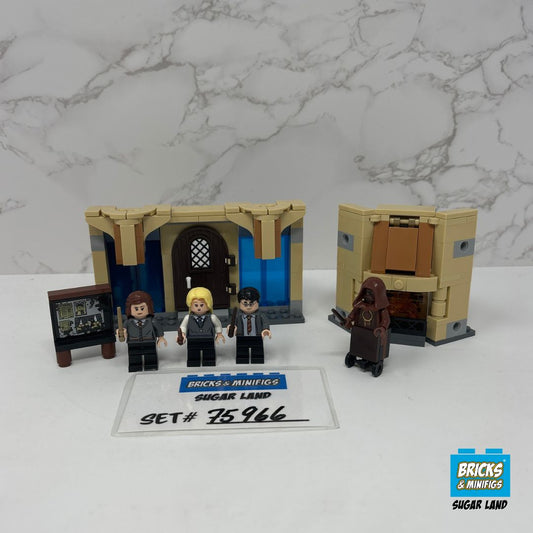 75966 - Hogwarts Room of Requirement (U1)