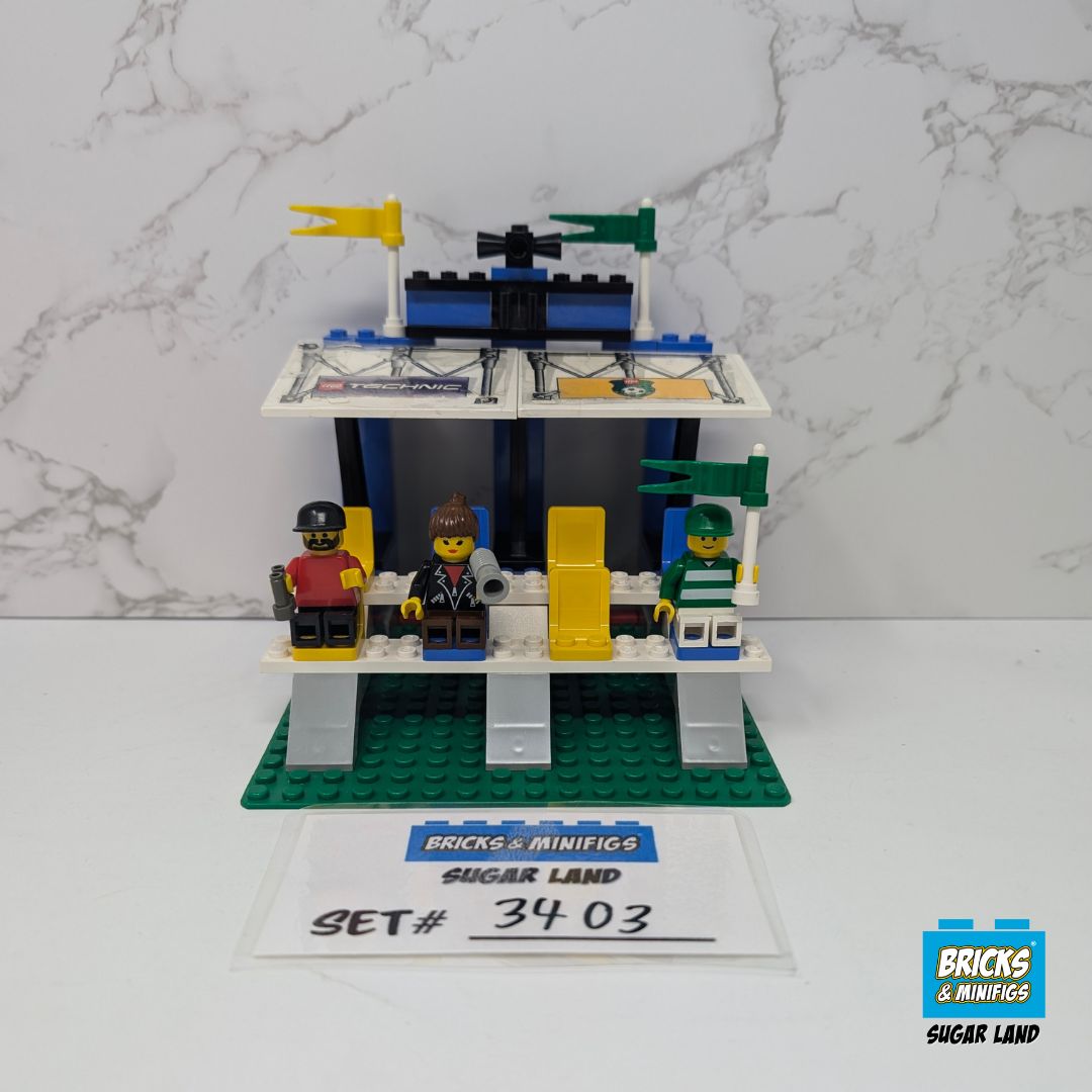 3403 - Fans' Grandstand with Scoreboard (U)