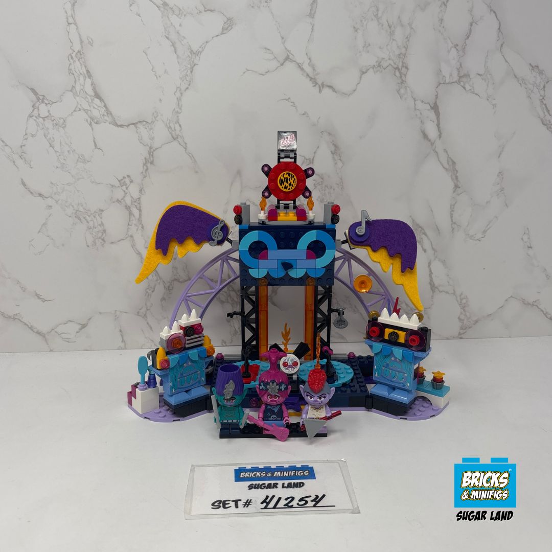 41254 - Volcano Rock City Concert (U1)