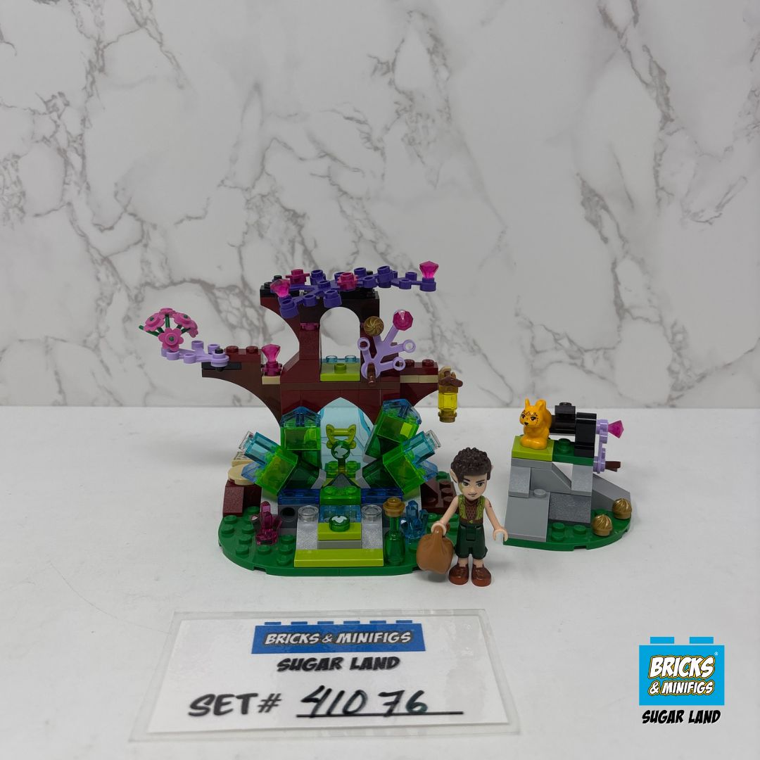 41076 - Farran and the Crystal Hollow (U)
