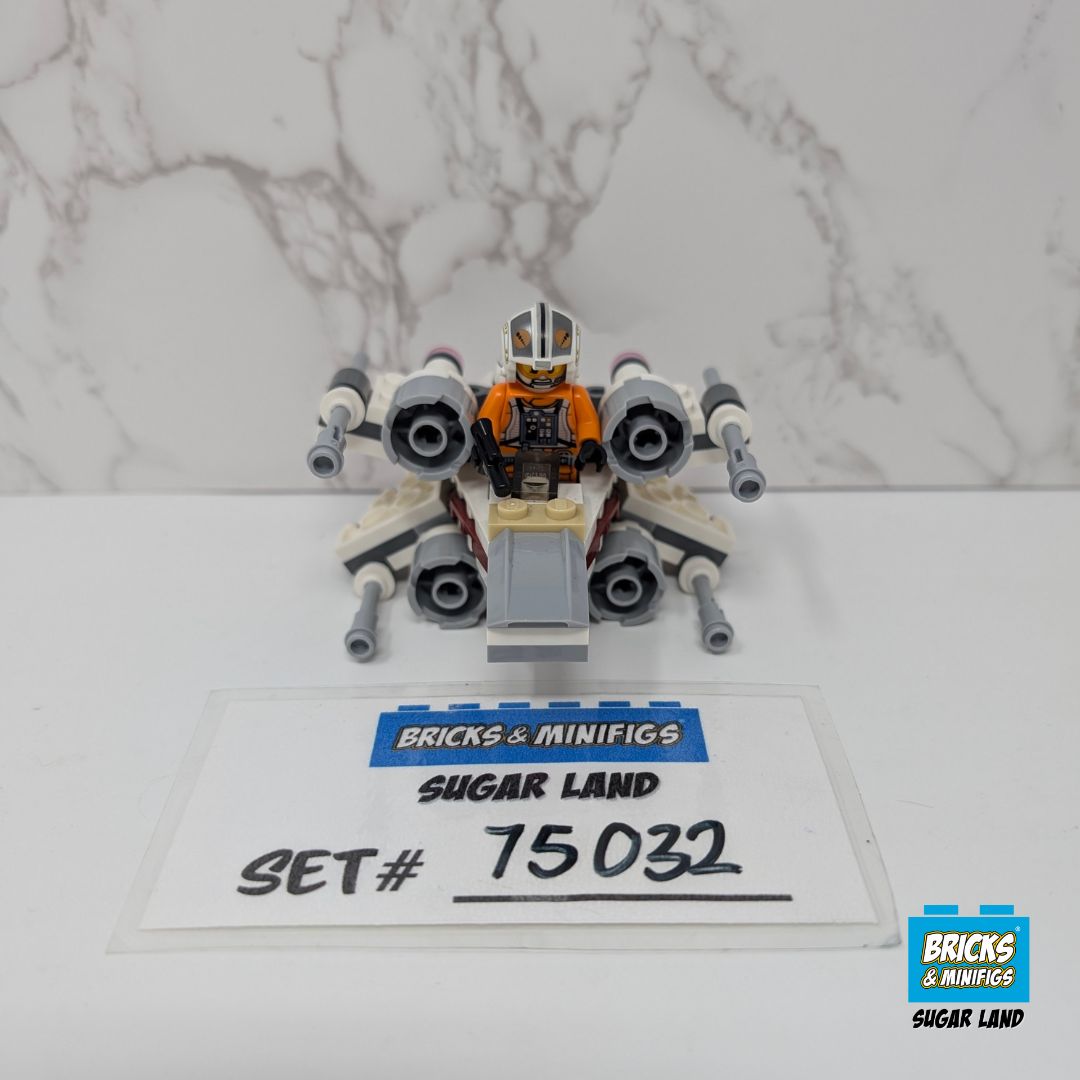 75032 - X-Wing Fighter Microfighter (U)