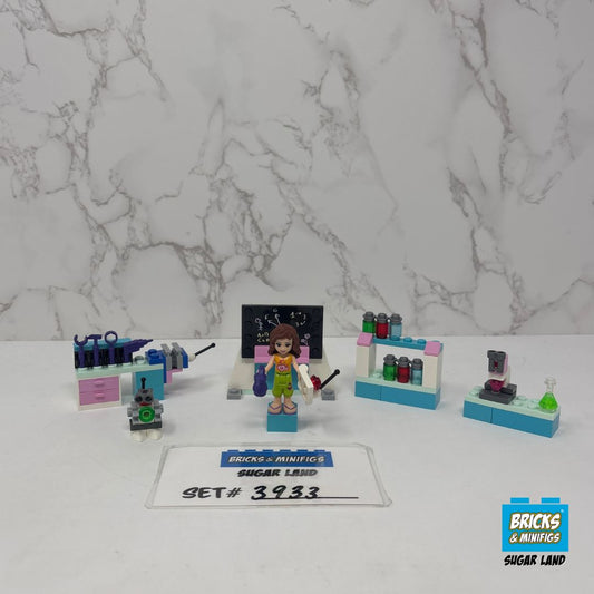 3933 - Olivia's Invention Workshop (U)