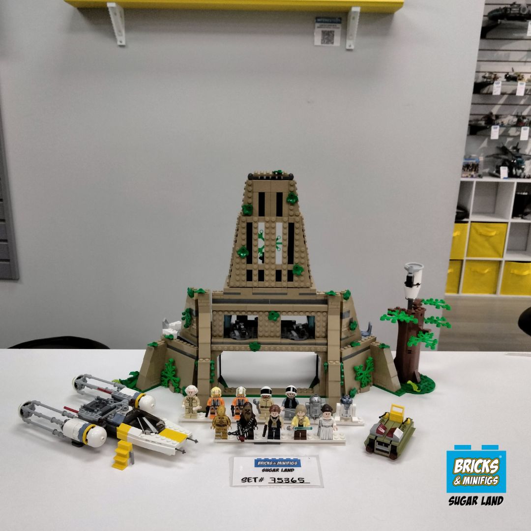 75365 - Yavin 4 Rebel Base (U)
