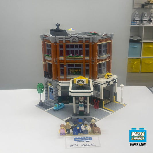 10264 - Corner Garage (U1)