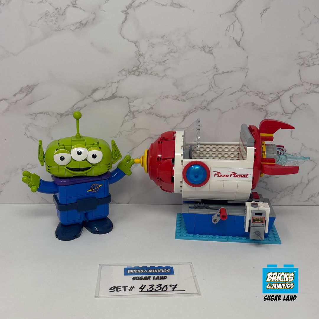 43307 - Alien with Pizza Planet Rocket Ride (U1)