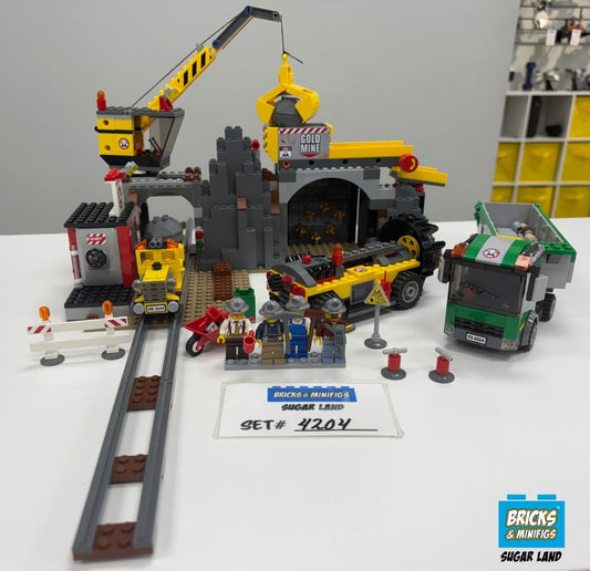 4204 - The Mine (U)
