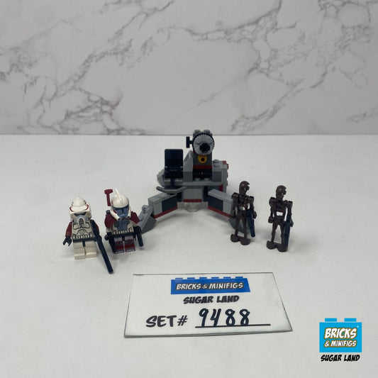 9488 - Elite Clone Trooper and Commando Droid Battle Pack (U)