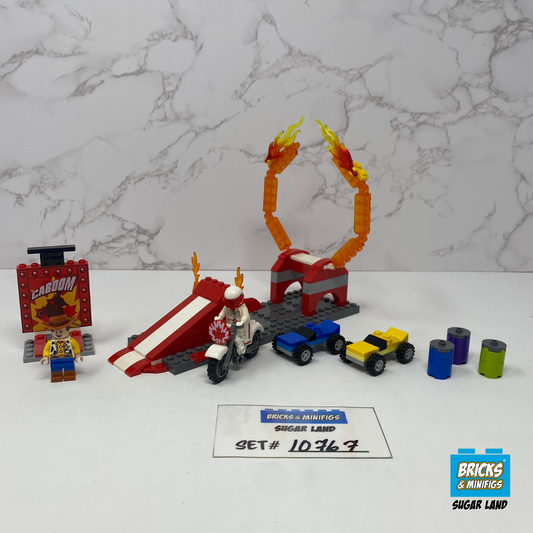 10767 - Duke Caboom's Stunt Show (U)