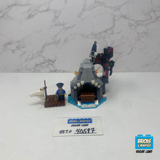 40597 - Scary Pirate Island (U)